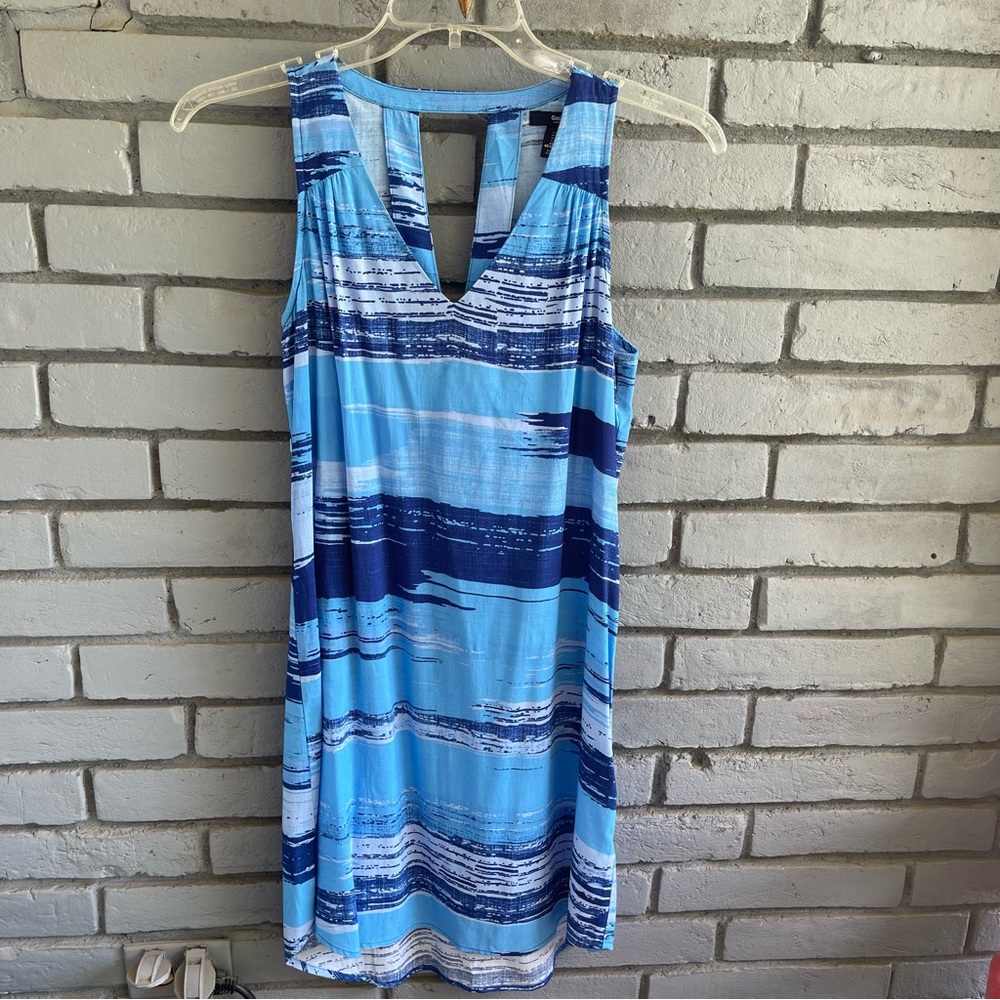 Gap sleeveless dress in gorgeous blues. Size S